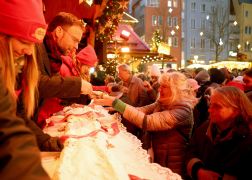 Weihnachtsmarkt In Jena Ist Eroeffnet 07